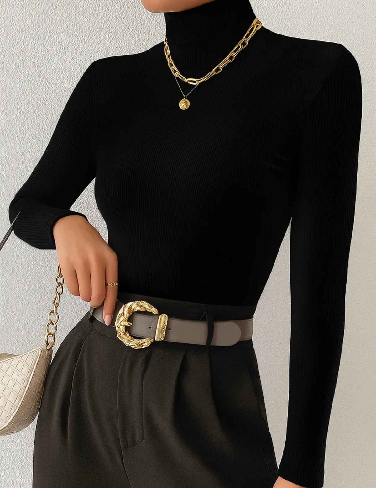 Pull femme col roulé en maille - noir