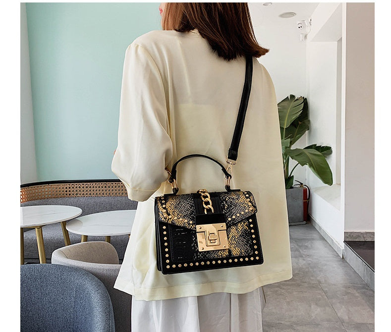 Sac bandoulière femme effet croco - vue 2