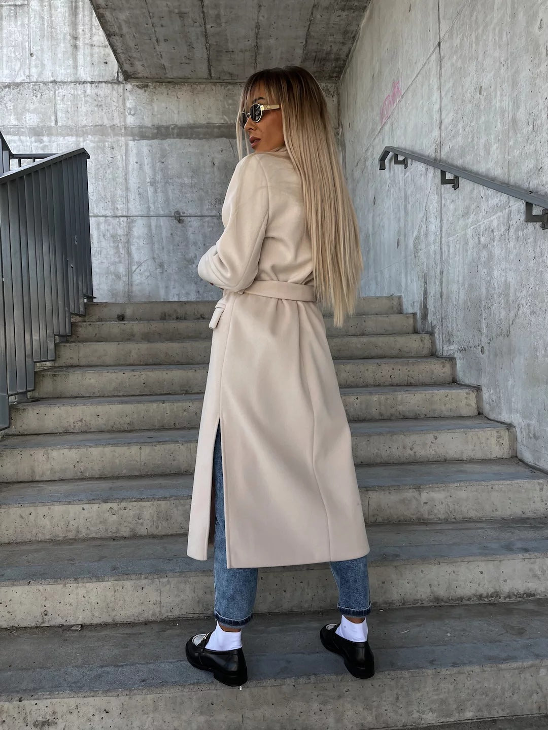 Manteau femme long croisé à ceinture