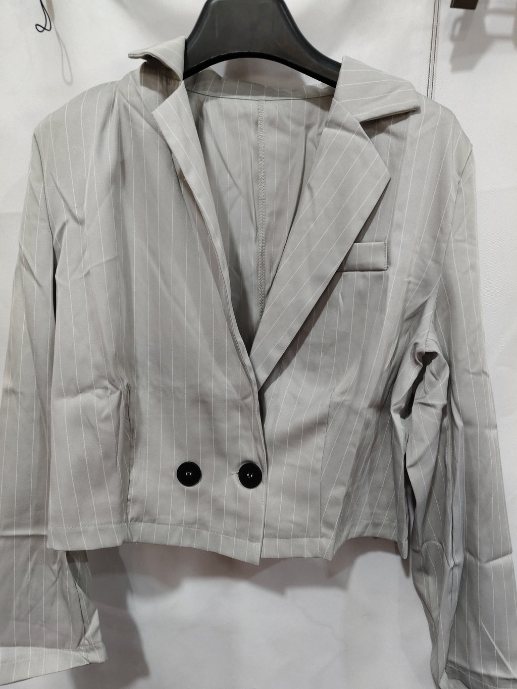Ensemble tailleur femme rayé - détail pantalon