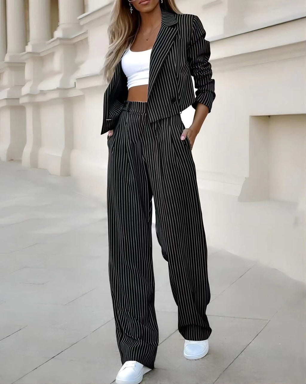 Ensemble tailleur femme rayé - détail tissu