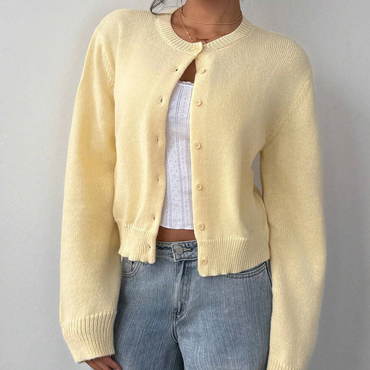 Cardigan femme maille cintré - look complet